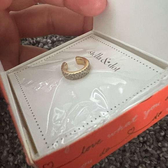 Gold Stella & Dot pave ear cuff NIB - Picture 2 of 3